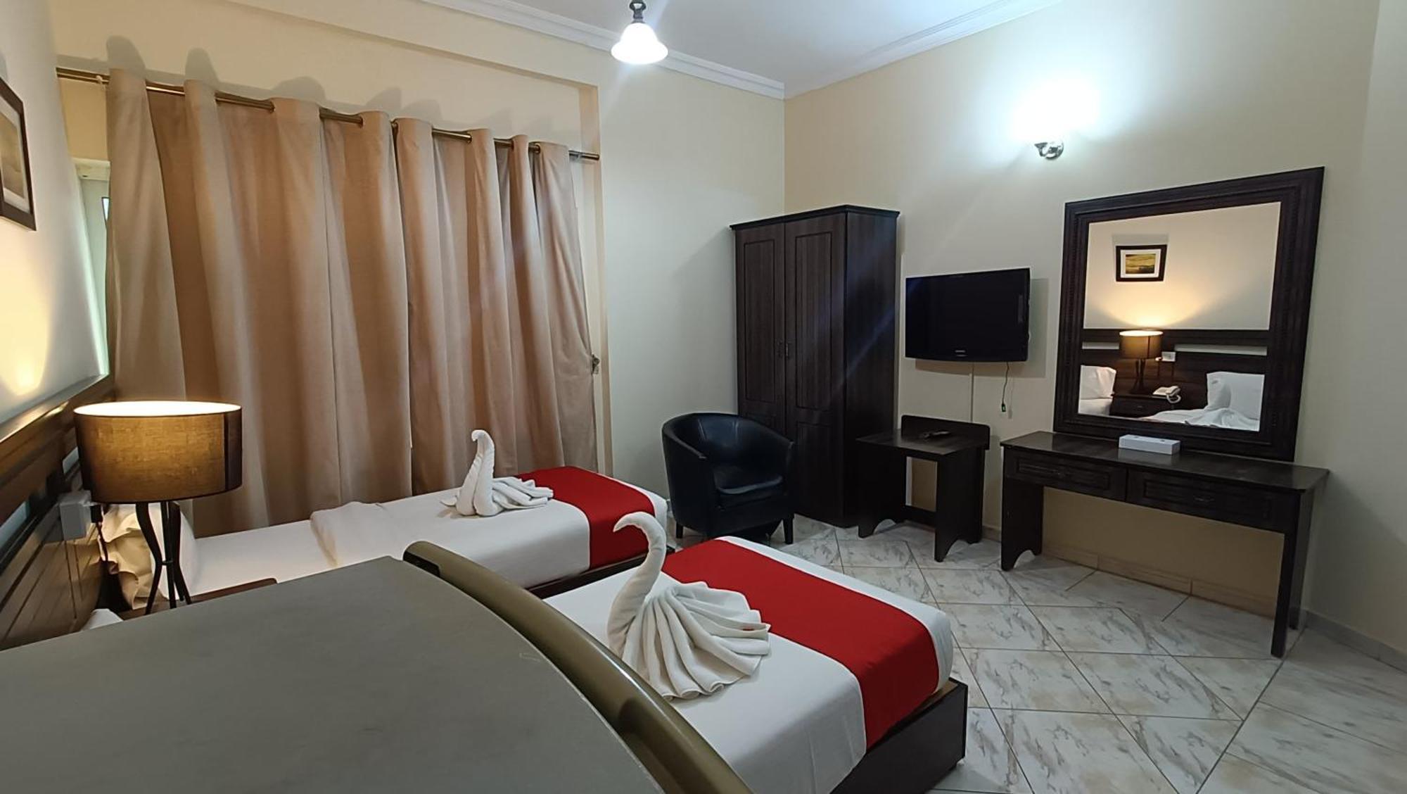 Ruwi Beach Hotel Apartments - Maha Hospitality Group Charjah Extérieur photo